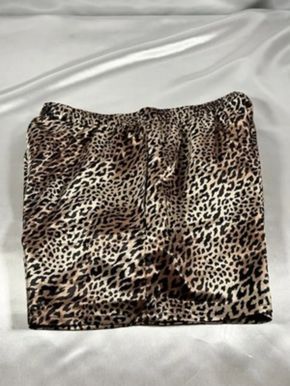 SHINY SATIN GLANZ MENS SATIN BOXERS SIZE LARGE LOT OF 4 Pairs NWOT